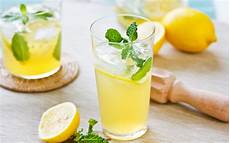 Still Lemon Drink